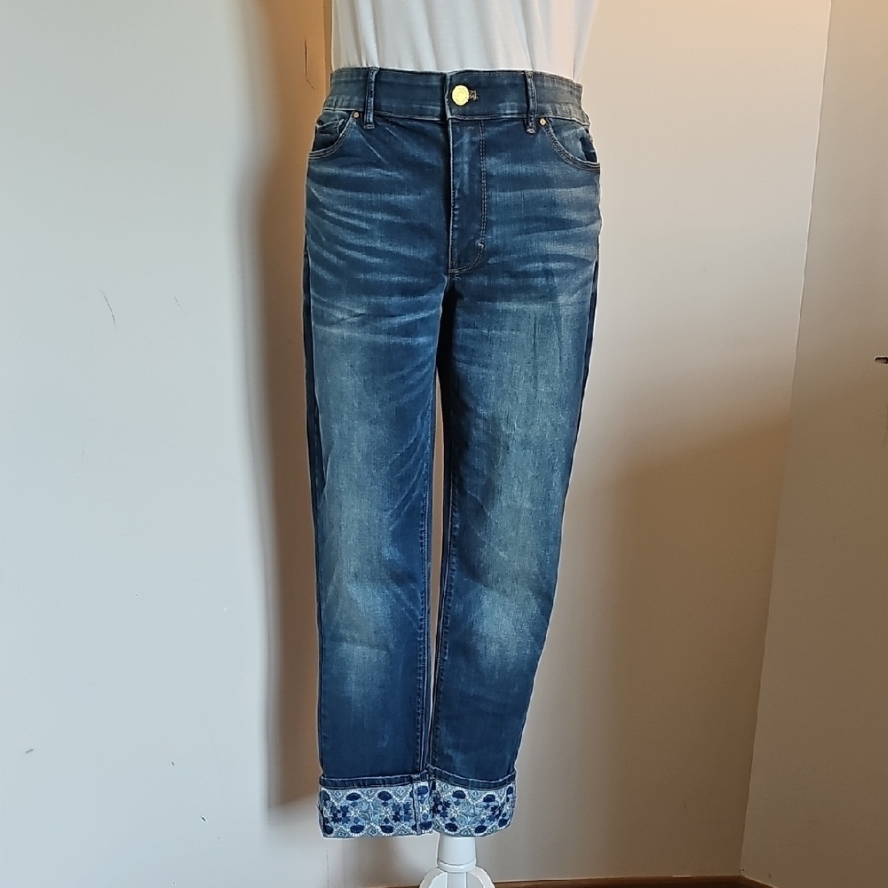 White House Black Market Sk8nny Crop Jeans